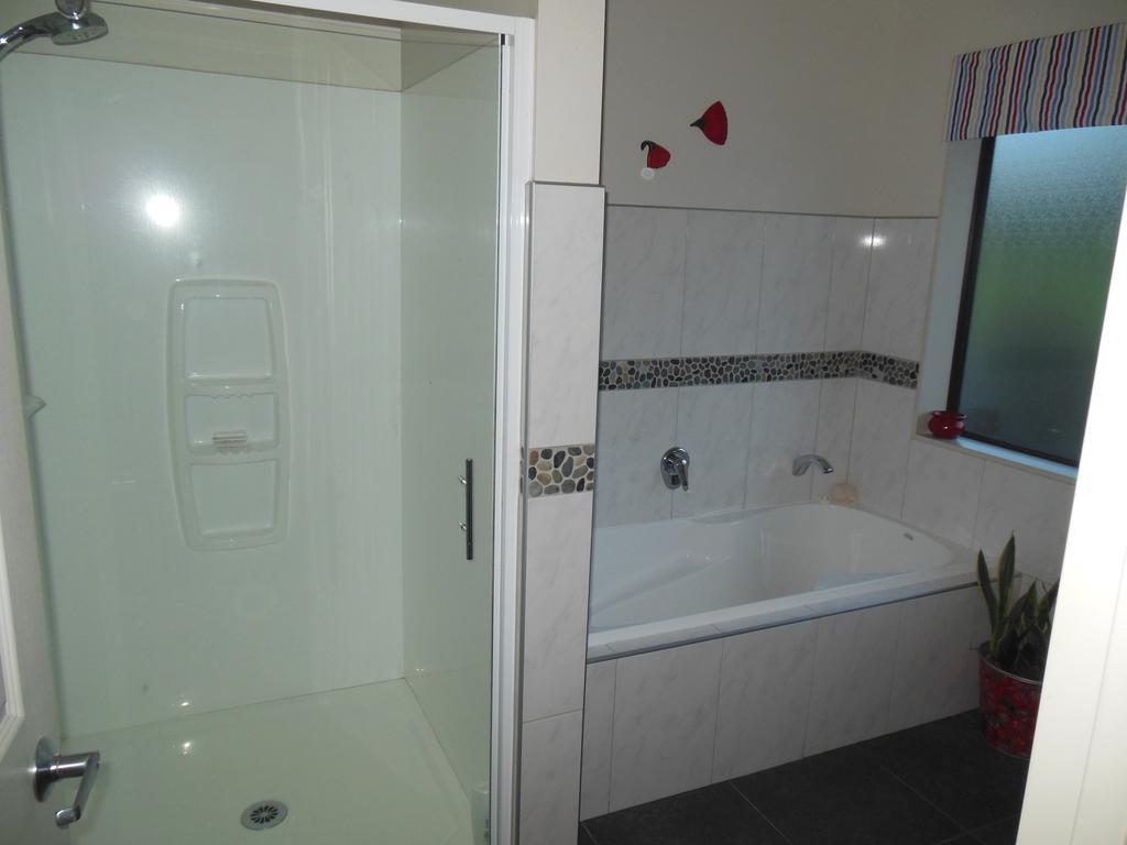 Silverdale Garden Stay Orewa Exterior photo